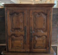 Buffet (x2) corps en bois naturel mouluré sculpté, travail r… (photo 2)