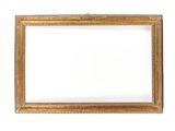un cadre photo en vieil or sur fond blanc