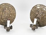 paire d'appliques murales anciennes en laiton aux motifs ouvragés