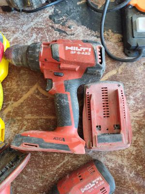 many tools that are laying on the floor together
