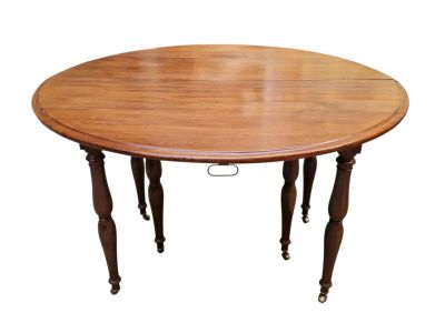 une table en bois à deux pieds avec un plateau en bois