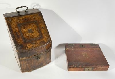 Boîte à courrier ou à couverts gainé de cuir, riche décor do… - Photo 1