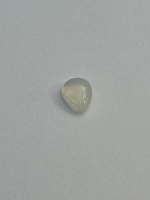 Opale Ethiopie blanc cabochon poire