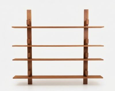 une image représentant une étagère en bois comportant quatre tablettes de chaque côté