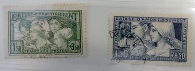 deux timbres représentant une femme et un homme