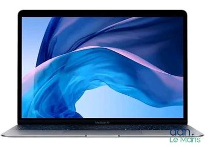 un ordinateur portable MacBook Air d'Apple avec un écran bleu
