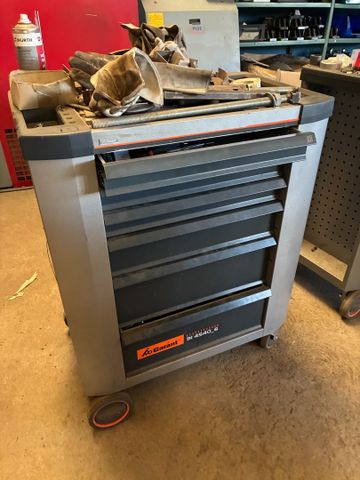Servante d'atelier garnie