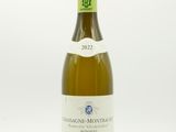 gros plan d'une bouteille de vin sur fond blanc