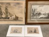 deux photos encadrées représentant des navires, exposées l'une à côté de l'autre