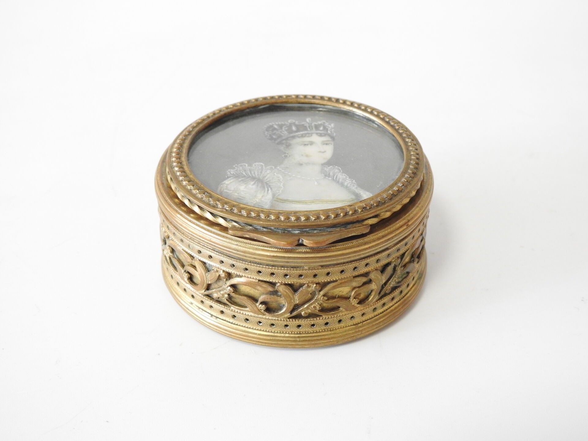 Objets d'art & Curiosités