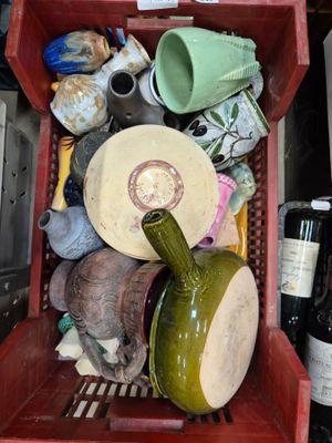 Lot de céramique dont VALLAURIS comprenant vases, cassolette…