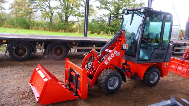 Chargeur articulé valet de ferme Everun ER06, capacité 600kg, mot...