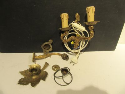 a lot of items that are sitting on a table
