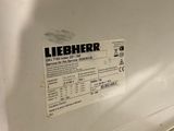 a label on the side of a refrigerator that says lieeber