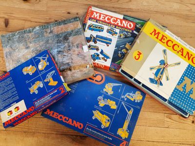 LOT DE 2 boites meccano anciennes et livret 1960 EUR 50,00