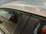 a sticker on the back of a car that says vauto