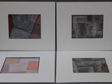 deux photos d'une photo dans une boîte posée sur une table