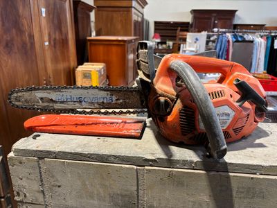 Tronçonneuse thermique HUSQVARNA T435 - Photo 1