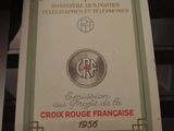 un menu de restaurant sur lequel figure l'image d'une horloge