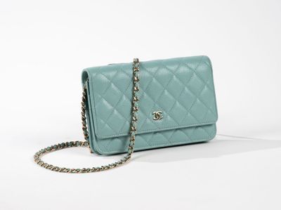 Portefeuille-sac à chaîne en cuir d'agneau matelassé Chanel