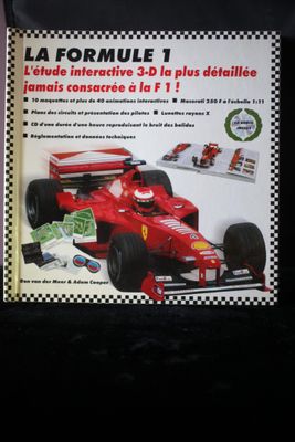la couverture d'un livre sur laquelle figure l'image d'une voiture de course
