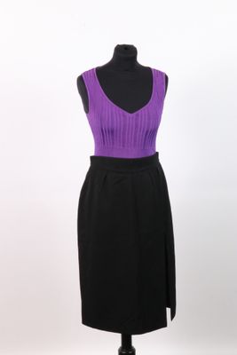 THIERRY MUGLER - Ensemble comprenant une jupe à découpes noi…