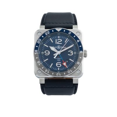 une photo d'une montre avec un cadran bleu et un bracelet en cuir noir