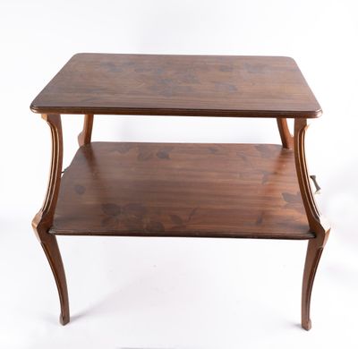 Louis MAJORELLE (1859-1926), Table à thé à deux plateaux mar…