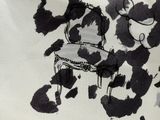 un dessin représentant une chaise ornée d'un motif vache