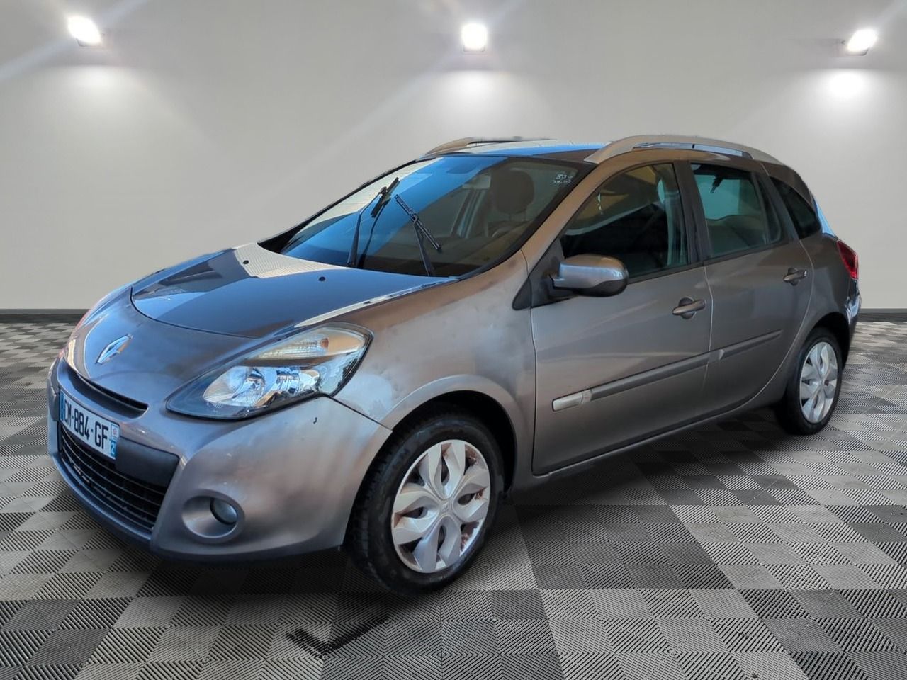 Renault Clio Estate III DCI 75 TomTom Live - Berline familiale économique