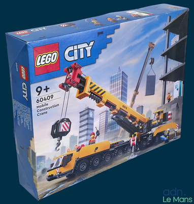 une boîte contenant une grue Lego City