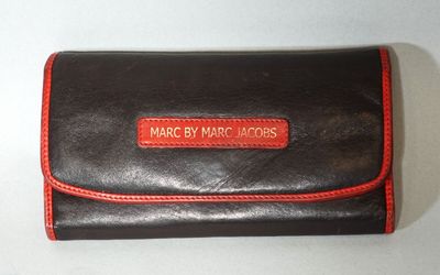 MARC BY MARC JACOBS Pochette en cuir marron 7
