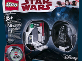 a bag of lego star wars toys with a darth vader and darth vader on it