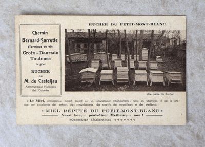 une photo d'une carte postale représentant un quai