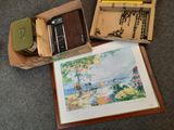 une photo d'une photo représentant une scène de plage, dans une boîte