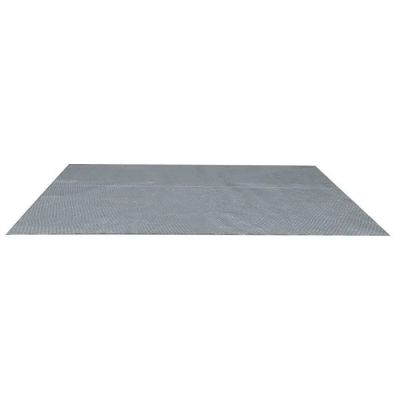 un gros plan d'un tapis gris sur fond blanc