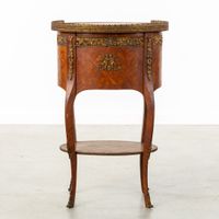 Table d'appoint ovale de style Louis XV avec plateau en marb… (photo 5)