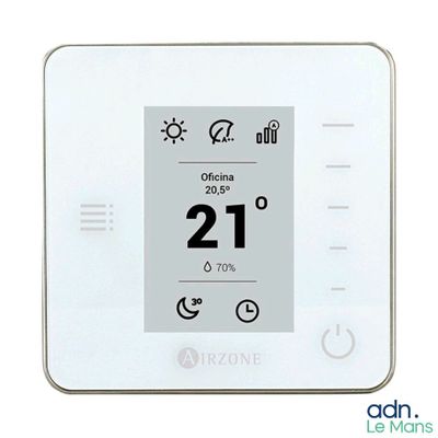 une image représentant un thermostat blanc sur lequel figure une horloge