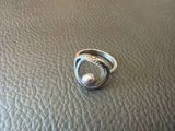 bague en argent sterling avec une perle et un diamant synthétique