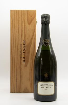 an image of a bottle of champagne next to a wooden box
