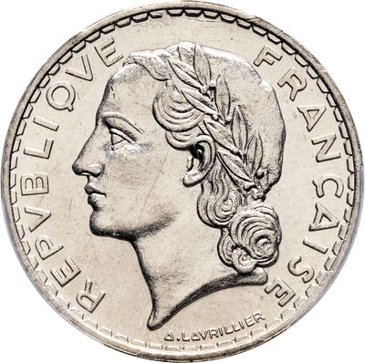 l'image d'une pièce d'argent sur laquelle figure le visage d'une femme