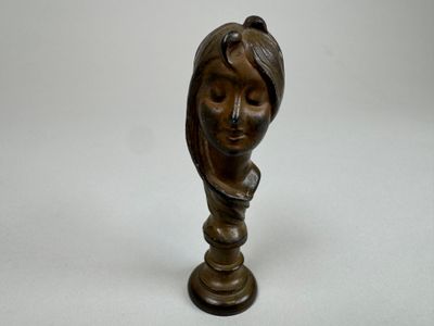 Sceau à cacheter en bronze patiné et ciselé à décor d'un bus… - Photo 1