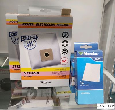 une boîte sur laquelle est posé un bout de papier