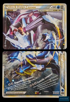 Deux cartes Pokémon différentes sont représentées sur un fond noir.