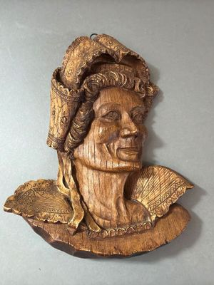La Bretonne oh Tête féminine en bois naturel sculpté, probab…