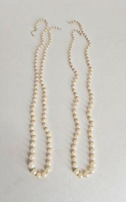 Lot de 2 colliers en perles de cultures L.