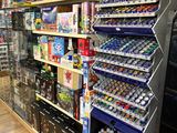 un magasin proposant une grande variété de jouets