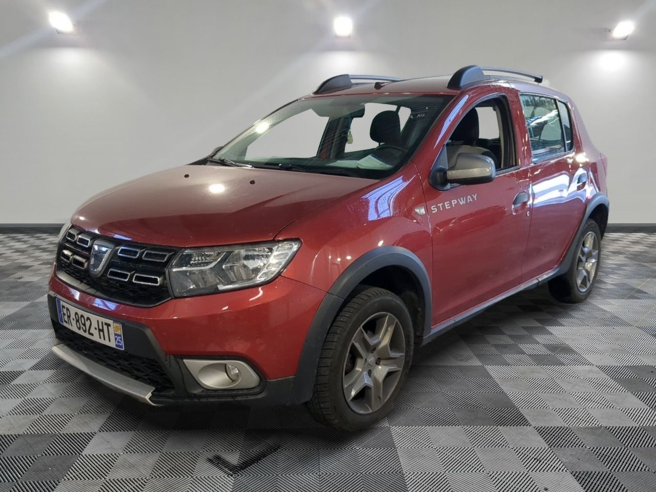 DACIA - SANDERO TCE 90 STEPWAY - ES - Mise en service: 18/10…