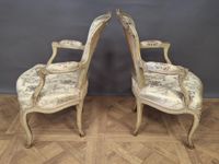 Suite de six fauteuils cabriolet en bois mouluré, sculpté, l… (photo 5)