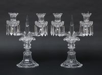 SAINT LOUIS - Paire de candélabres en cristal à deux bras de…